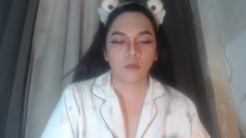 TYRA 3 online show from April 12, 12:15 am