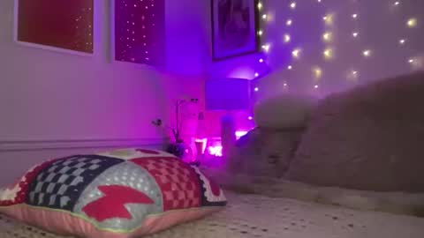 Ashley Love online show from April 1, 7:31 am