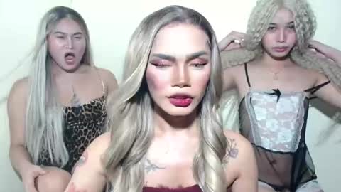 Snapshot of sexyhotbabe18 chatting on April 27, 2:04 pm sexyhotbabe18 online show from April 27, 2:04 pm