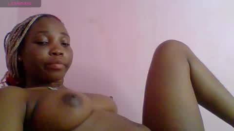 Snapshot of sexyhotbody_haileyxx chatting on October 11, 9:13 pm Hailey online show from October 11, 9:13 pm