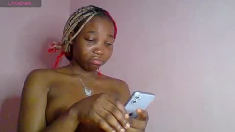 Snapshot of sexyhotbody_haileyxx chatting on October 17, 12:19 pm Hailey online show from October 17, 12:19 pm