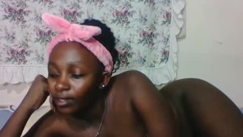 Snapshot of sexyjoane chatting on February 7, 4:46 pm JOAN online show from February 7, 4:46 pm