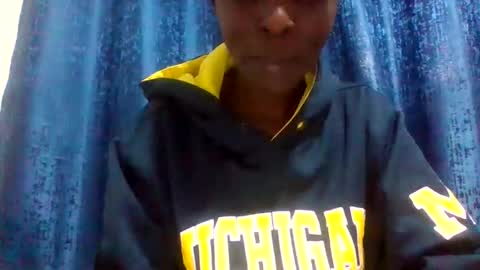 Snapshot of sexyjz02 chatting on June 6, 5:12 am sexyjz02 online show from June 6, 5:12 am