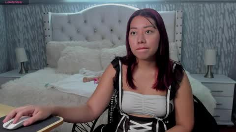 laura online show from April 27, 2:37 pm