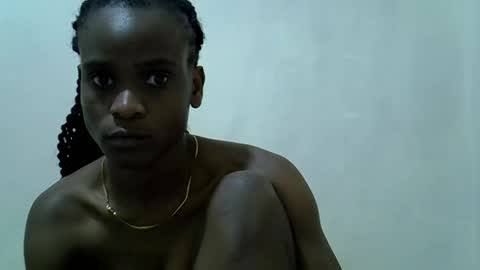Snapshot of sexyliah chatting on September 14, 2:05 pm sexy liah online show from September 14, 2:05 pm