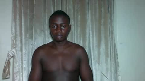 Snapshot of sexylinkebony2 chatting on February 20, 6:10 am sexylinkebony2 online show from February 20, 6:10 am