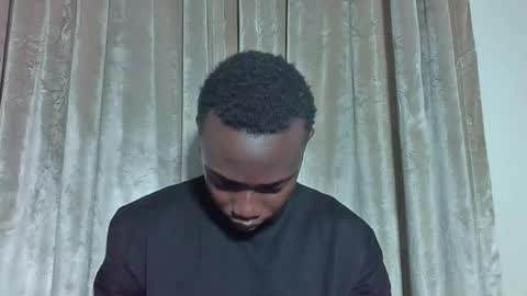 Snapshot of sexylinkebony2 chatting on March 1, 9:39 pm sexylinkebony2 online show from March 1, 9:39 pm