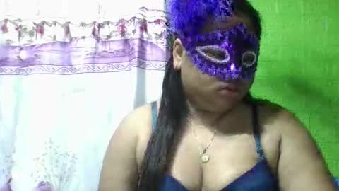 Snapshot of sexyloves143 chatting on September 26, 6:01 pm sexyloves143 online show from September 26, 6:01 pm