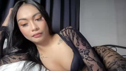 Snapshot of sexylovesappira chatting on June 3, 3:06 pm maxine online show from June 3, 3:06 pm