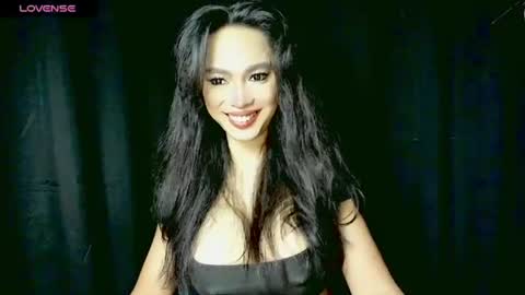 Snapshot of sexymariafoxx chatting on July 7, 6:45 pm MariaFoxx online show from July 7, 6:45 pm