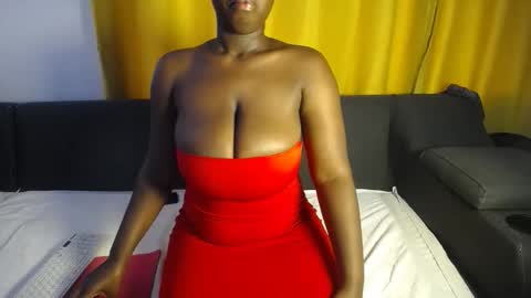 Snapshot of sexymelaninn chatting on May 1, 6:51 am Sexy Melanin online show from May 1, 6:51 am