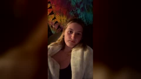 Snapshot of sexymomma0 chatting on March 16, 2:17 am sexymomma0 online show from March 16, 2:17 am