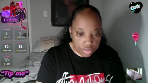 Snapshot of sexymona1218 chatting on September 15, 2:22 am SexyMona online show from September 15, 2:22 am