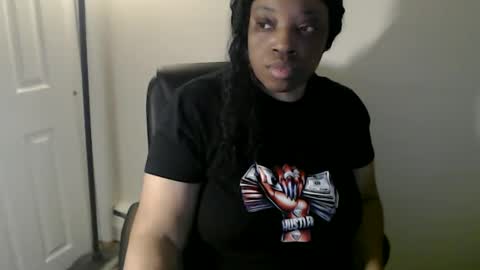 Snapshot of sexymona1218 chatting on April 26, 5:49 am SexyMona online show from April 26, 5:49 am