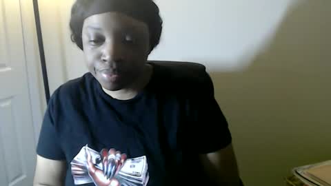 Snapshot of sexymona1218 chatting on May 22, 8:53 am SexyMona online show from May 22, 8:53 am