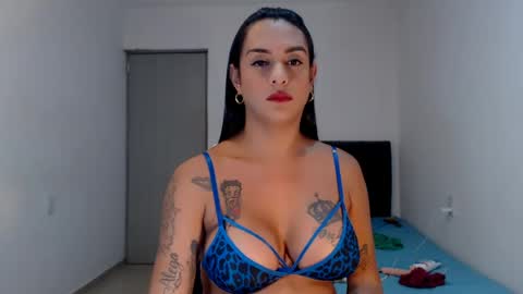 Snapshot of sexynatalia25 chatting on June 27, 1:50 pm Natalia Duran online show from June 27, 1:50 pm