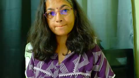 Snapshot of sexyniharika chatting on October 8, 6:11 am Niharika online show from October 8, 6:11 am