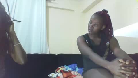 Snapshot of sexypamm chatting on February 18, 12:17 am sexypamm online show from February 18, 12:17 am