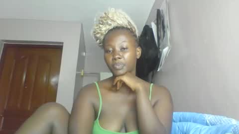 Snapshot of sexypamm chatting on March 18, 6:55 pm sexypamm online show from March 18, 6:55 pm