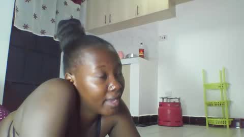 Snapshot of sexypamm chatting on June 1, 6:20 pm sexypamm online show from June 1, 6:20 pm