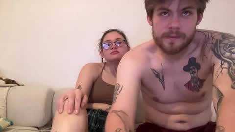 sexypanda3011 online show from February 7, 2:59 am