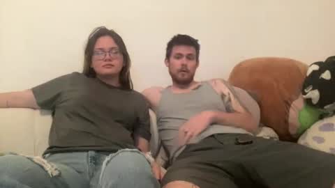 sexypanda3011 online show from April 24, 4:48 am