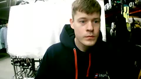 Snapshot of sexypornhot chatting on April 6, 5:41 am Erikson online show from April 6, 5:41 am