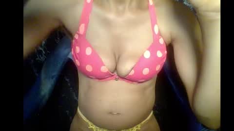 sexypussy000 online show from February 1, 8:35 am