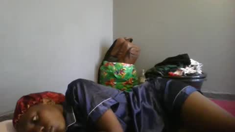 Snapshot of sexyquin1 chatting on March 10, 12:26 pm sexyquin1 online show from March 10, 12:26 pm