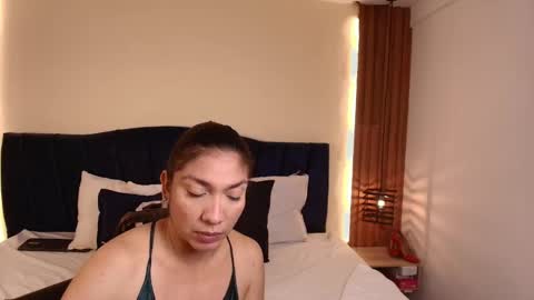 R A C H E L online show from March 18, 11:57 am