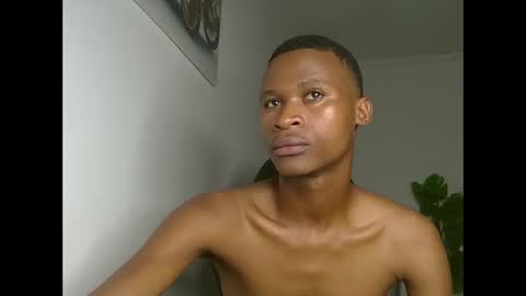 Snapshot of sexyromeo_bbc chatting on May 30, 8:17 pm Enzo online show from May 30, 8:17 pm