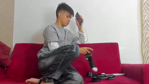 MATIAS-18   THIAHO -18  MAX-19  NICOKALY-19  CAIN-19   MOD ESTEBAN online show from March 10, 7:41 pm