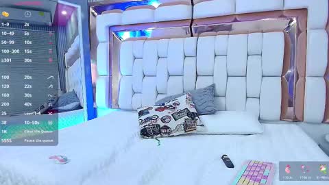 Snapshot of sexysister_ chatting on February 25, 12:24 pm Kendall online show from February 25, 12:24 pm