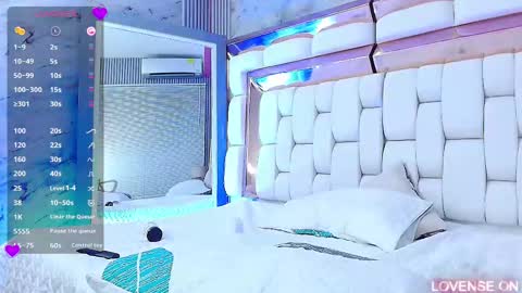 Snapshot of sexysister_ chatting on March 9, 6:11 pm Kendall online show from March 9, 6:11 pm