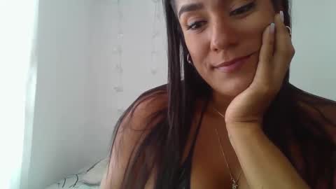 sexyskin8_xxx online show from January 31, 8:54 pm
