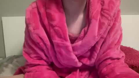 Snapshot of sexyskylar2016 chatting on June 4, 5:13 am Sexy Skylar online show from June 4, 5:13 am