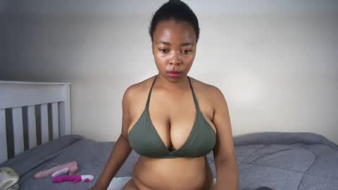 Snapshot of sexysoct chatting on June 18, 7:41 am sexysoct online show from June 18, 7:41 am