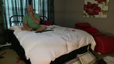 Princess Jackie and Daddy Steve online show from May 13, 7:11 pm