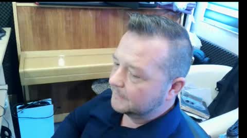 Snapshot of sexysteve80 chatting on October 7, 10:12 am sexysteve80 online show from October 7, 10:12 am