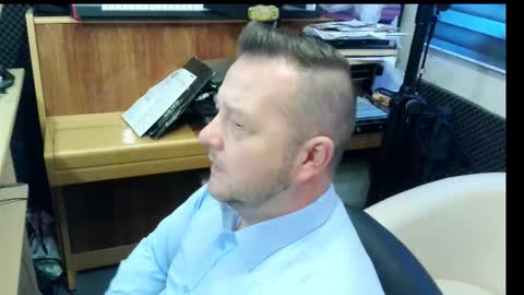 Snapshot of sexysteve80 chatting on October 21, 11:00 am sexysteve80 online show from October 21, 11:00 am