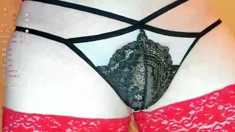 Snapshot of sexythongslut chatting on June 10, 5:45 pm Sexythongslut online show from June 10, 5:45 pm