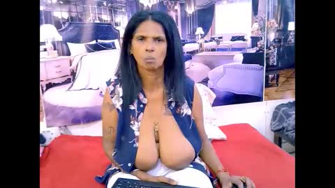 sexyva4u2luv online show from March 3, 7:42 pm