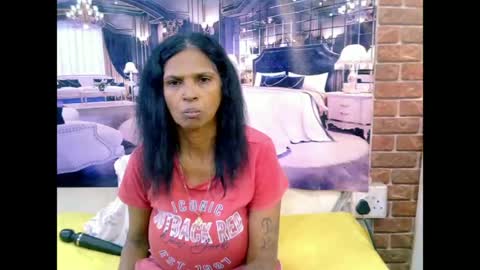 Snapshot of sexyva4u2luv chatting on June 29, 5:03 am sexyva4u2luv online show from June 29, 5:03 am