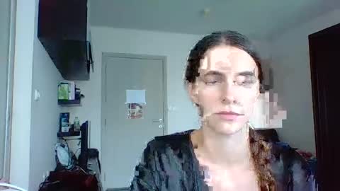 Snapshot of sexyviolettcat chatting on March 30, 10:27 am Victory online show from March 30, 10:27 am
