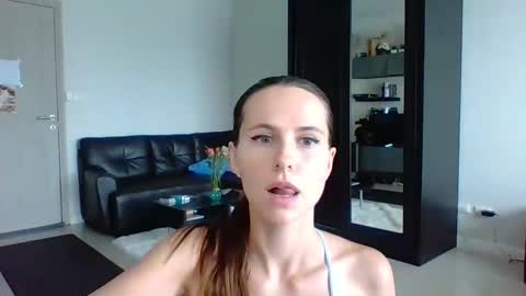 Snapshot of sexyviolettcat chatting on April 8, 2:22 am Victory online show from April 8, 2:22 am
