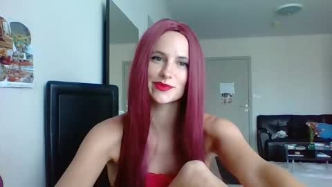 Snapshot of sexyviolettcat chatting on April 11, 7:45 am Victory online show from April 11, 7:45 am