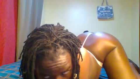 VIVIAN online show from March 20, 7:57 am