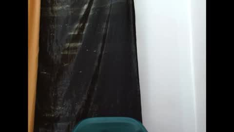 Blue online show from November 11, 9:09 am