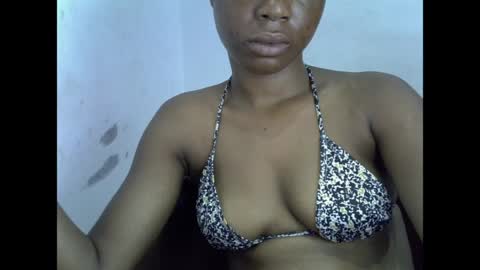 Snapshot of sexyxpeach chatting on April 21, 10:01 pm sexyxpeach online show from April 21, 10:01 pm
