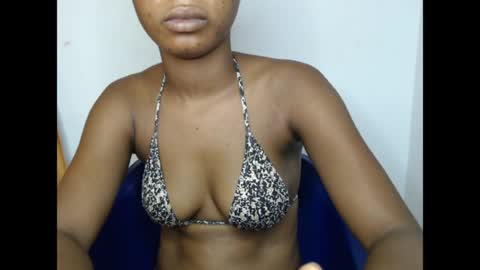 Snapshot of sexyxpeach chatting on June 18, 4:22 pm sexyxpeach online show from June 18, 4:22 pm